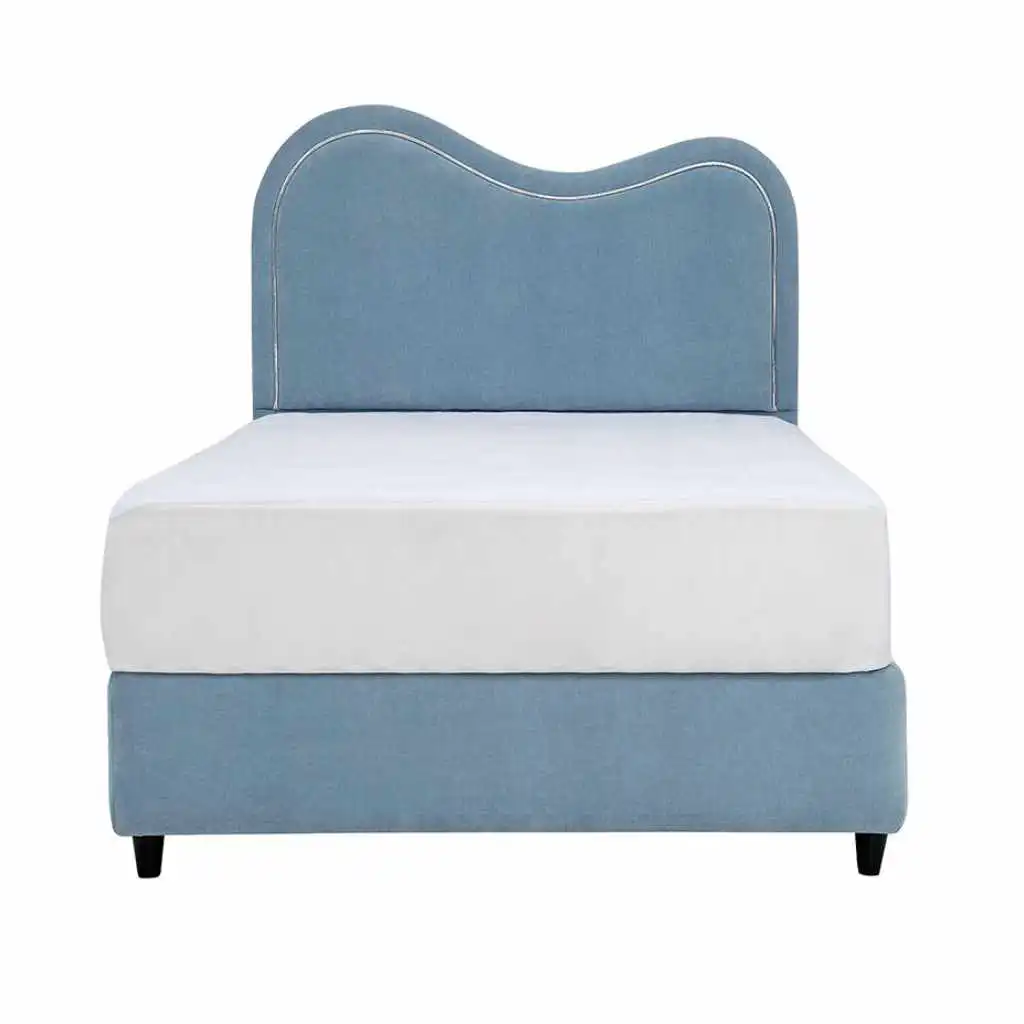 Zach Bed